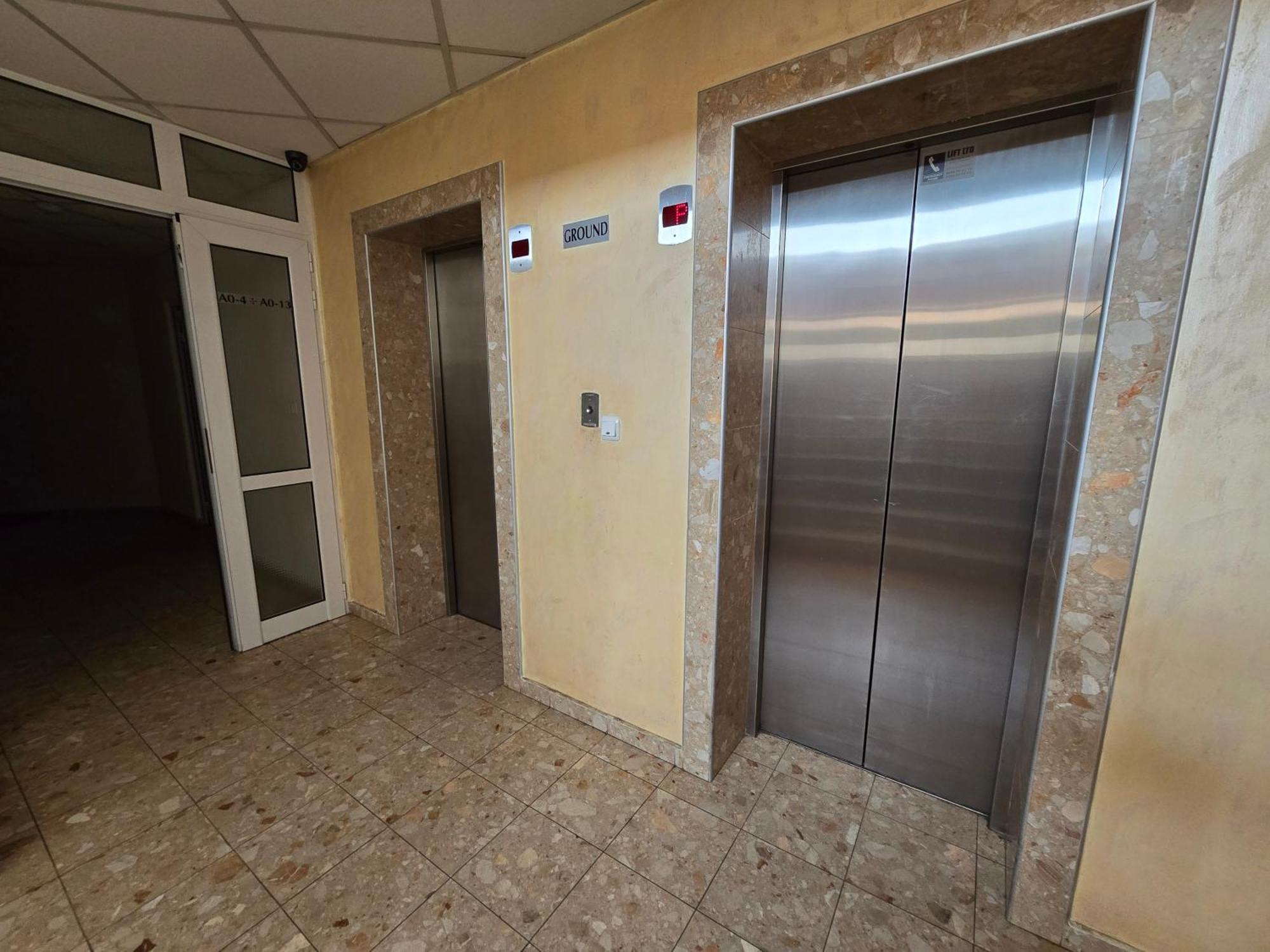 Apartament In Plaza